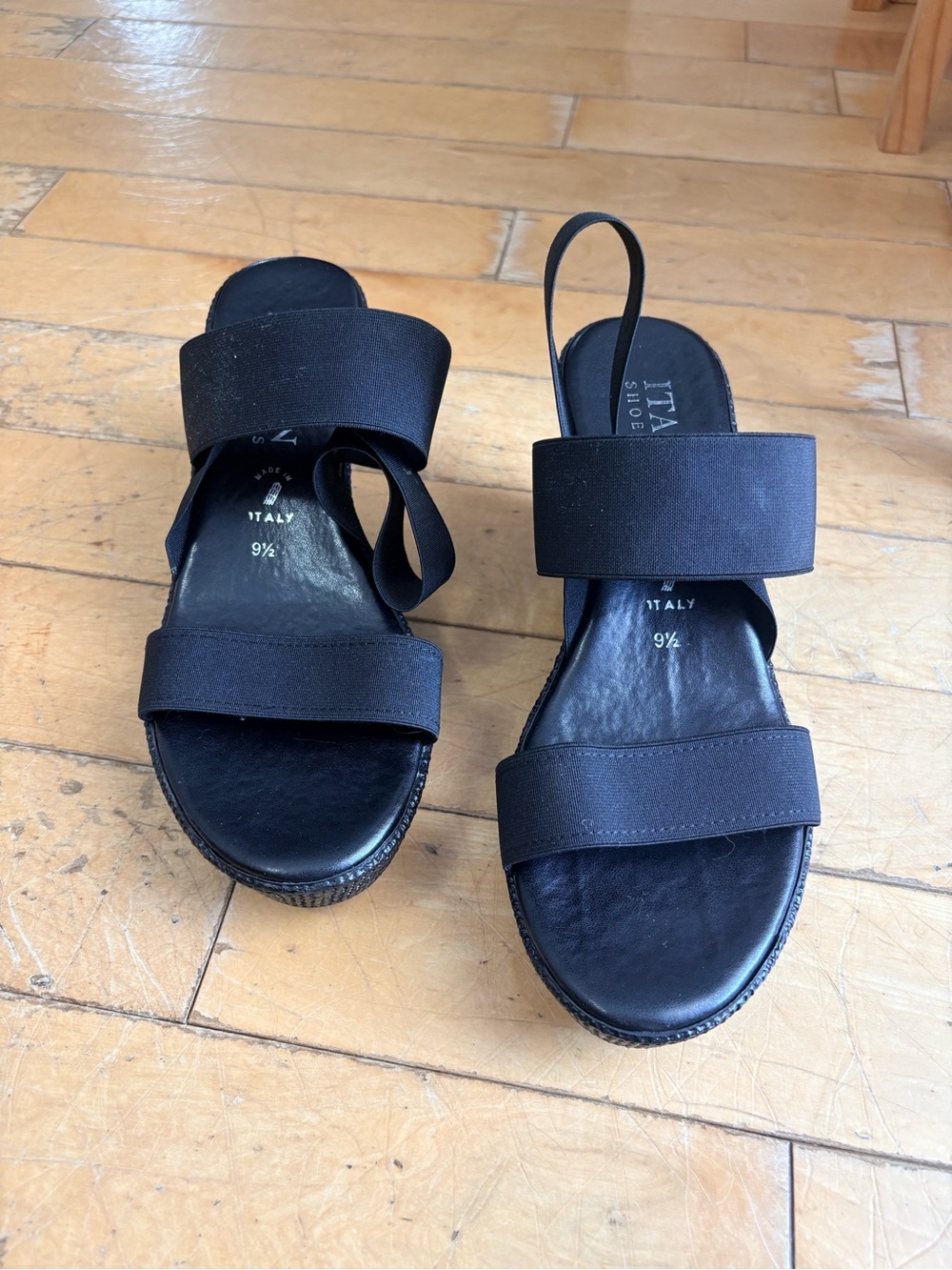 Women's Black Elastic Double-Strap Sandals made in Italy size 9 1/2